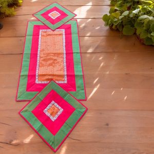 green red runner aasan set 1