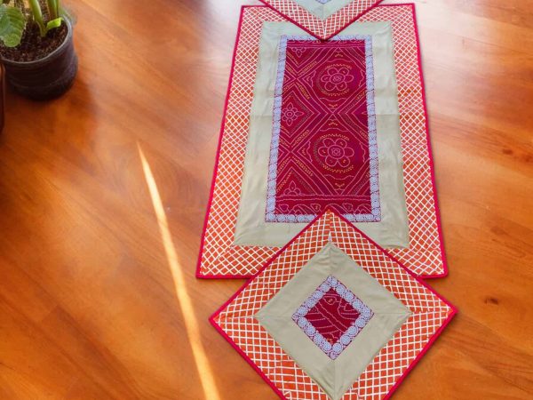 orange red bandhani small runner set