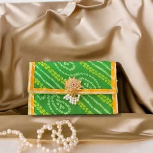 green bandhani envelopes 3
