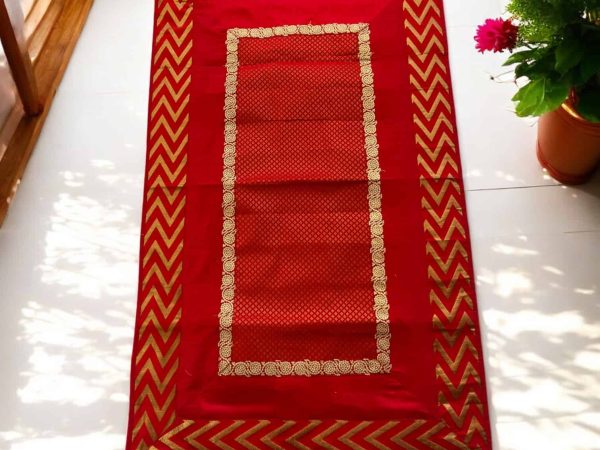 Red Runner With ZigZag Design