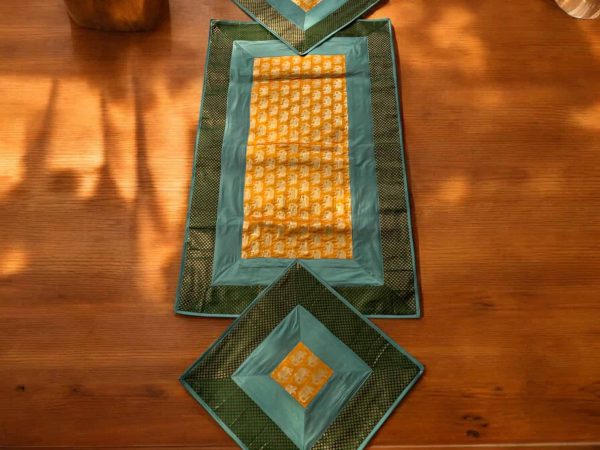 Teal Green Runner Aasan Set