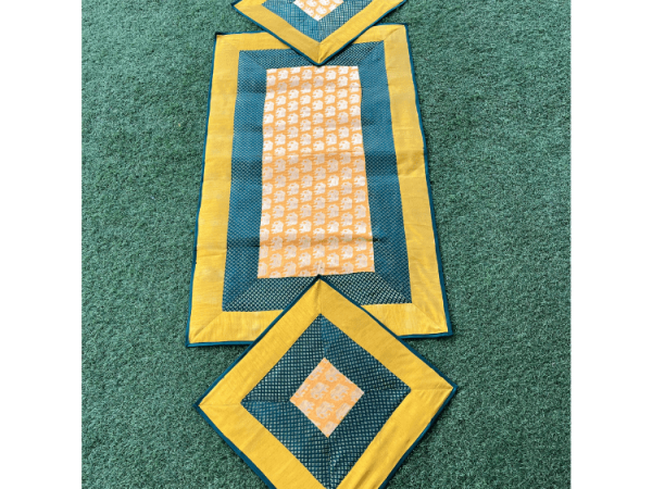 Beautiful Golden and Green Runner and Aasan 2