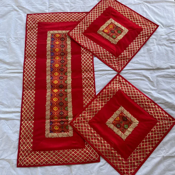 Red & Gold Runner Aasan Set