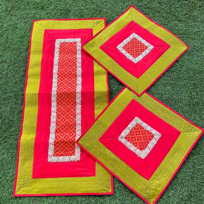 Pink & Parrot Green Runner Aasan Set